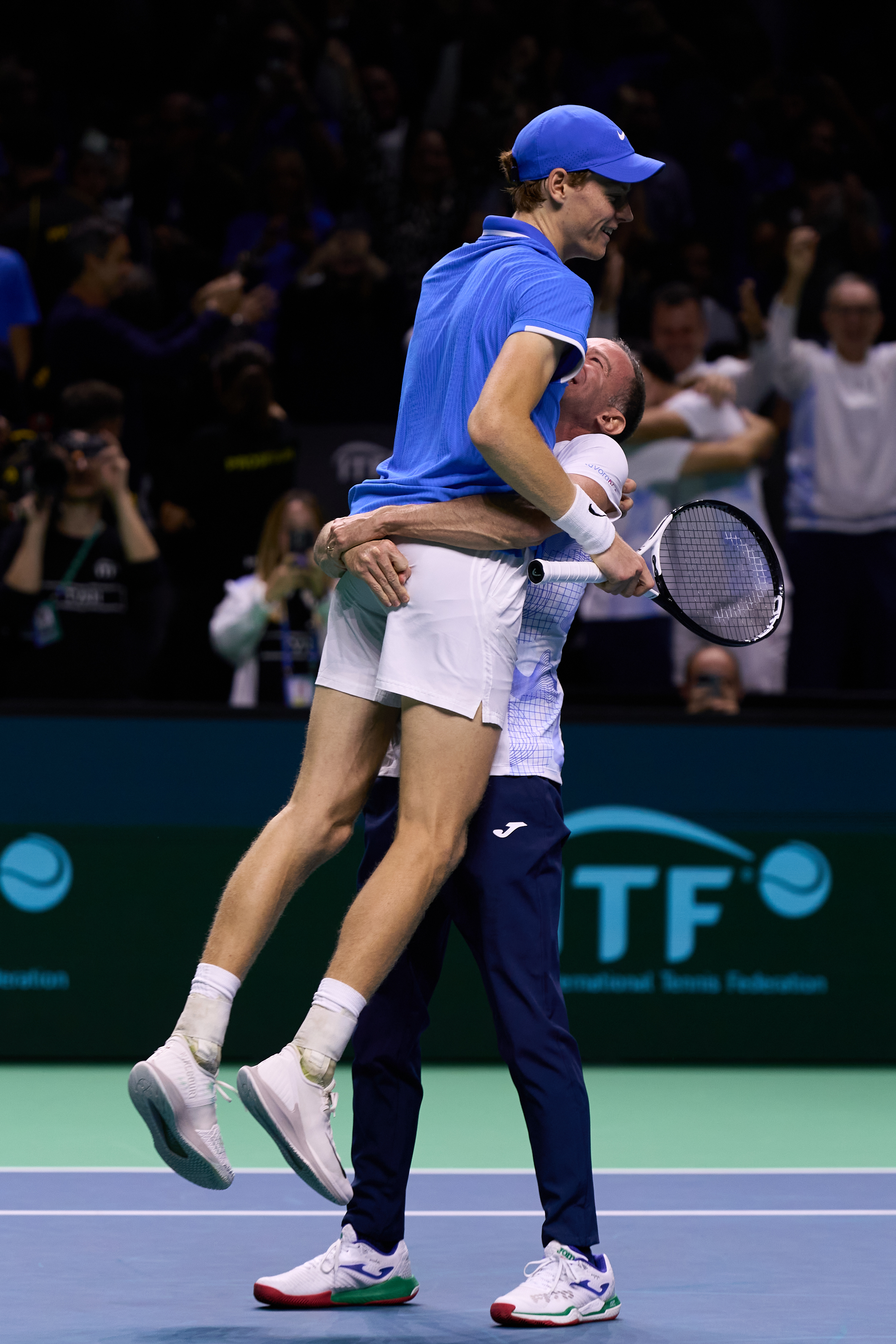 戴维斯杯绝杀ATP总决赛，西西帕斯扛起全队