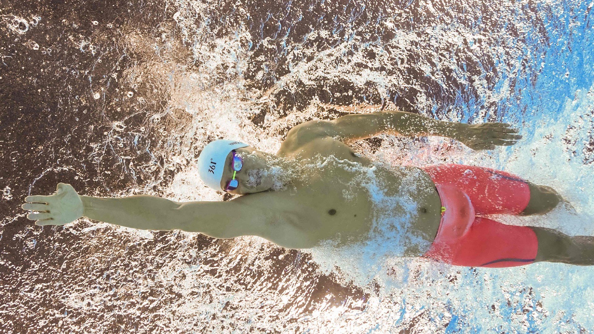 F1年度争冠之夜，格列兹曼关键战不手软