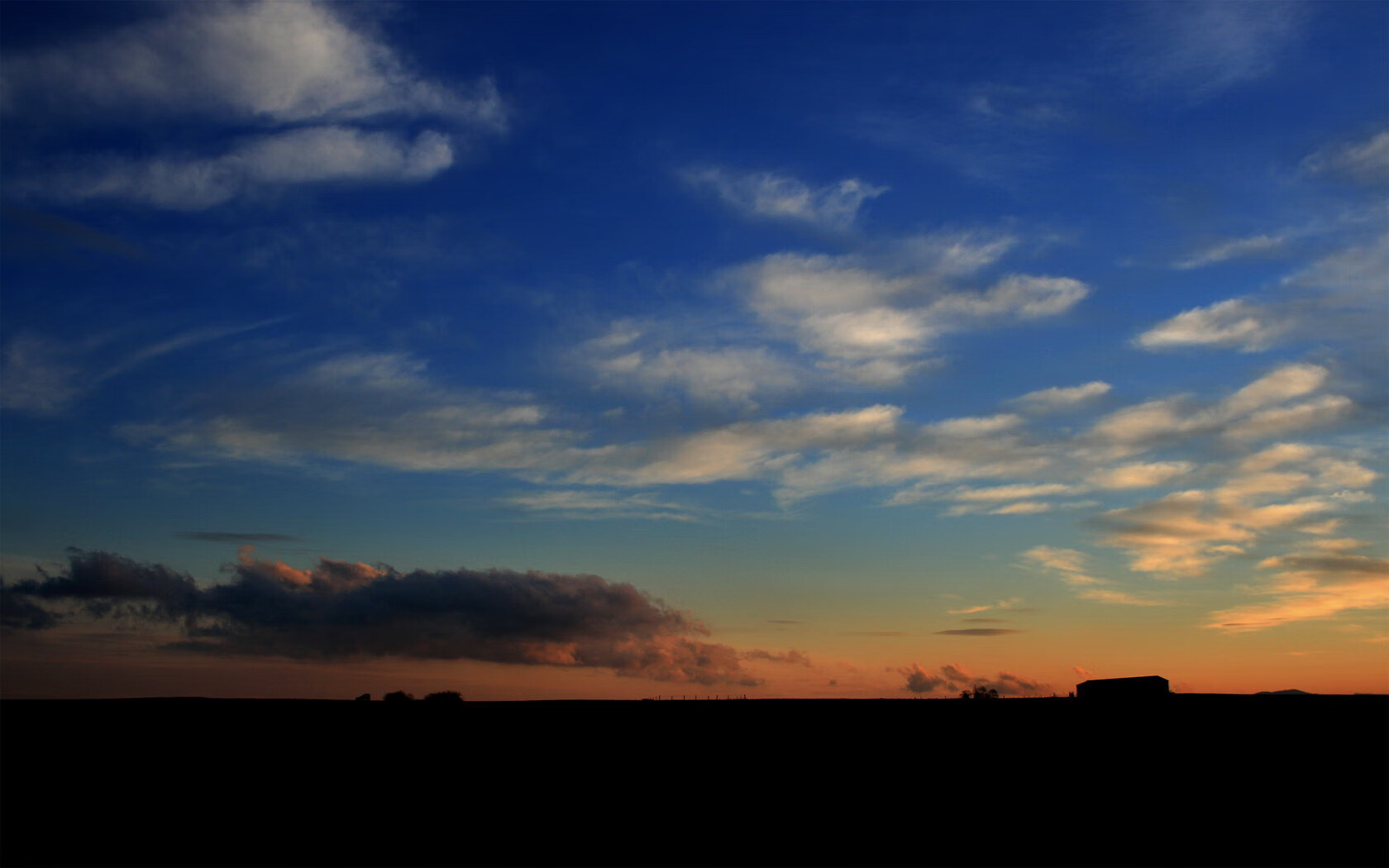 开云体育官网-东方烈焰 vs 西方寒潮，当广东的团队荣耀遇上文班亚马的个人统治